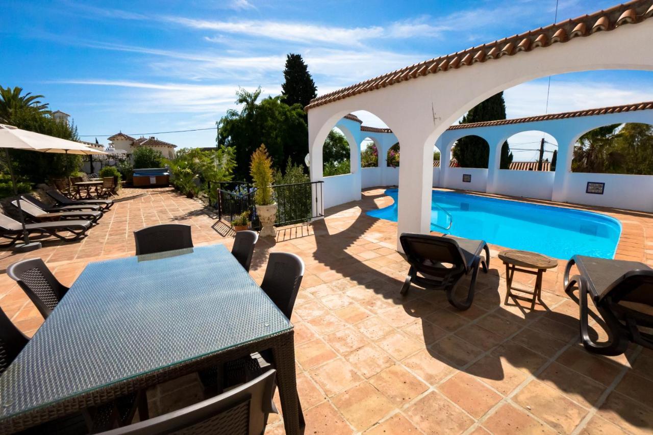 Private Heated Pool, Jacuzzi & 1225M2 Garden In Villa Cipreses Фріхіліана Екстер'єр фото