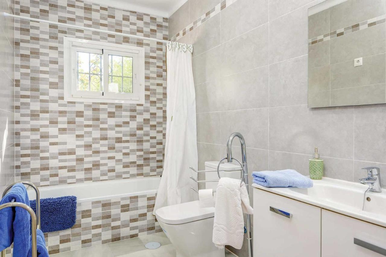 Private Heated Pool, Jacuzzi & 1225M2 Garden In Villa Cipreses Фріхіліана Екстер'єр фото